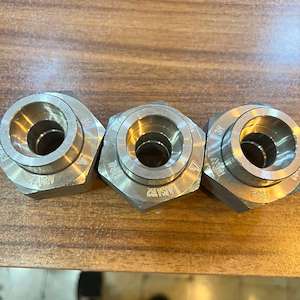 بازرگانی اعتماد (اتصالات فشارقوی) مهره ماسوره ۳.۴ تی تایوان ساکت ۳۰۰۰-304